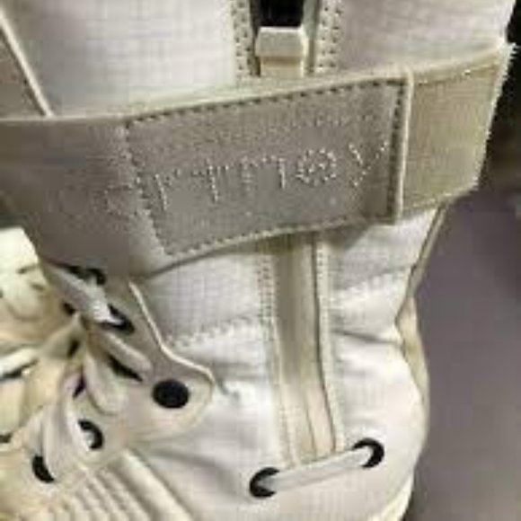 Women's Adidas by Stella McCartney Fortanima Winter Boots - Picture 9 of 11